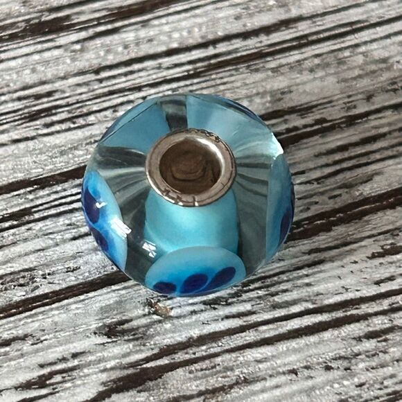 TROLLBEADS Blue Leaves Unique LAA 925S Preloved Excellent! - Picture 5 of 5